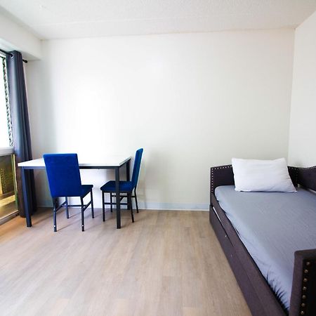 Waikiki Beachside Hostel Хонолулу Екстериор снимка